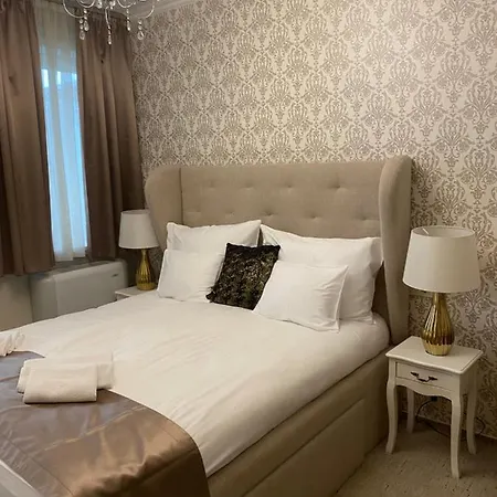 Aparthotel Varalja 4*
