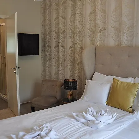 Aparthotel Varalja