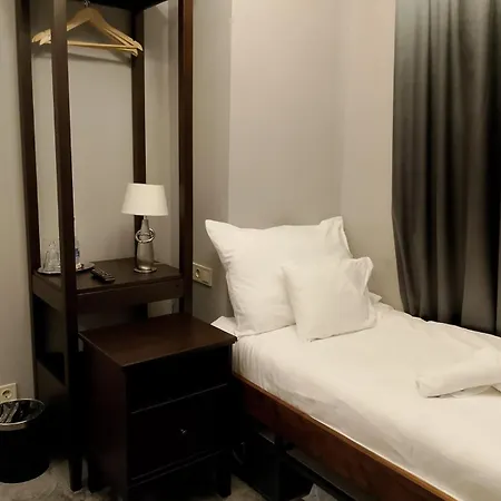 Varalja 4* Budapest