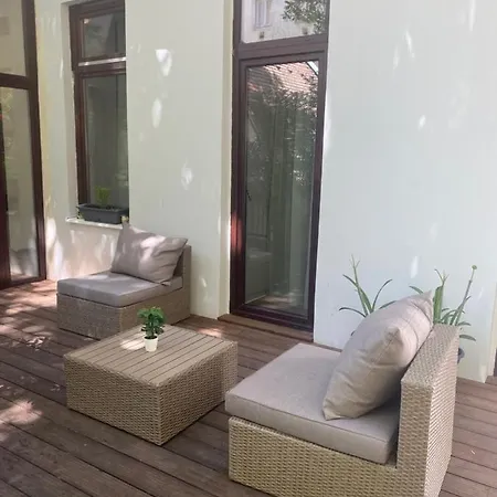 Váralja Apartmanhotel 4*