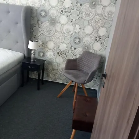 Apartmanhotel Váralja *