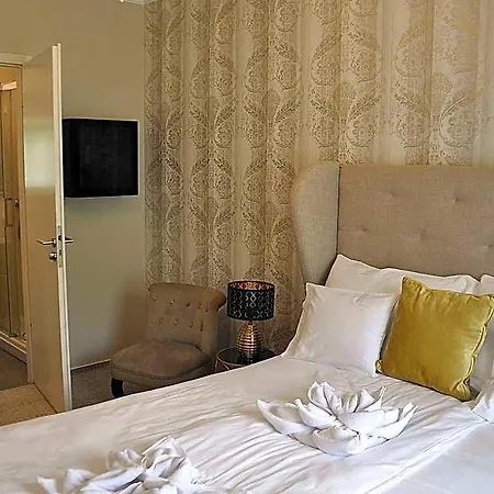 Varalja Lägenhetshotell 4*