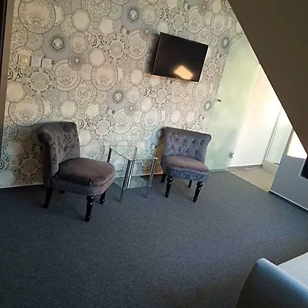 Varalja Aparthotel