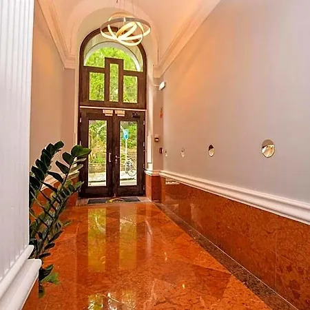 Varalja 4* Budapest