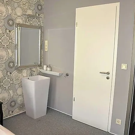 Varalja Lägenhetshotell